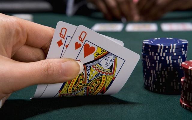 Las mejores manos de poker: Cómo formarlas y ganar