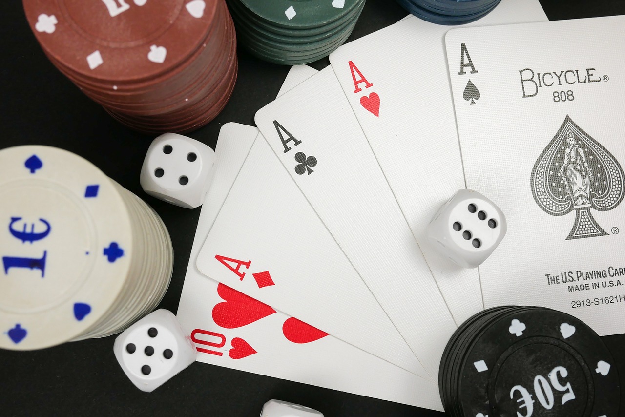 Torneos de Poker Online Dinero Real: Qué Estrategias Necesitas Para Seguir en El Juego